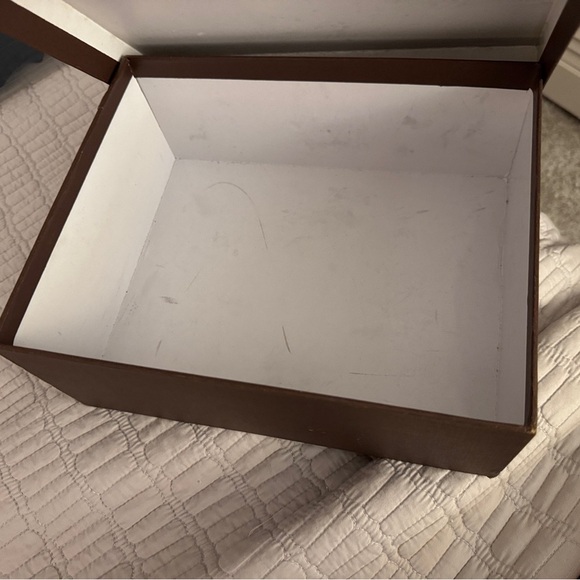 Authentic Gucci Brown Shoe Box with Gold Logo GUC Luxury Designer - Picture 3 of 5